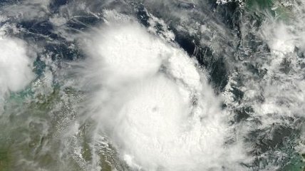 На Австралию обрушился циклон "Натан"