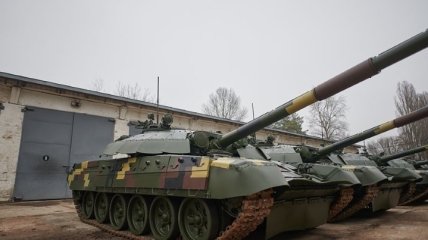 ВСУ получили еще шесть модернизированных танков Т-72