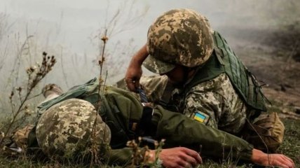 Окупанти 12 разів порушили тишу, поранено двох українських військових