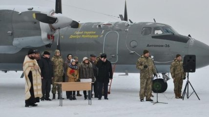 В Виннице прошла торжественная передача самолета АН-26 имени Дмитрия Майбороды
