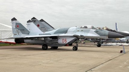 Российские реактивные самолеты вторглись в Украину