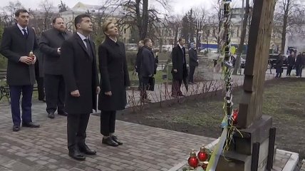 Зеленский призвал украинцев объединиться для защиты страны (Видео)