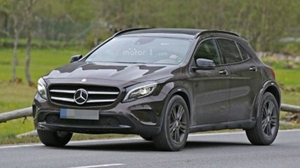 Mercedes-Benz вывел на тесты компактный кроссовер