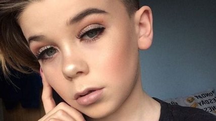 Персона Instagram: 10-летний мальчик, умеющий делать макияж, за 2 дня покорил мир (Фото)
