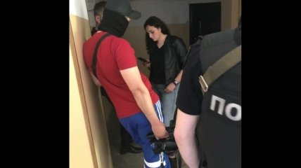 Депутат партии Зеленского объявил о краже, но в истории всплыла любопытная деталь о квартире, где он живет