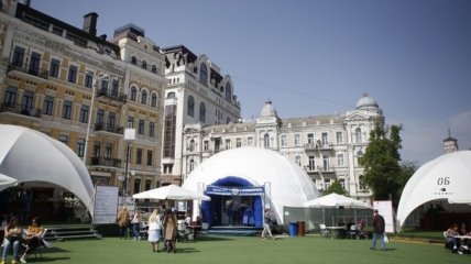 Евровидение-2017: в Киеве открылась главная фан-зона 