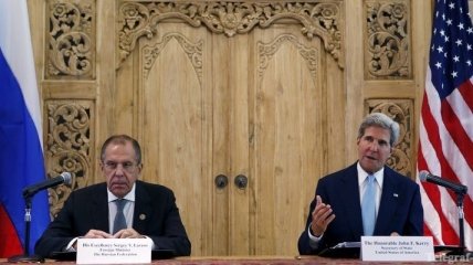 Керри и Лавров обсудили ситуацию в Украине