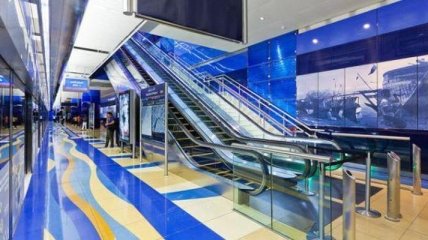 Взгляд изнутри: идеальное метро Дубаи (Фото)