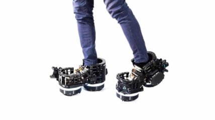 Взгляните на роботизированную обувь Ekto One: она позволяет "прогуляться" в VR (Фото, Видео)