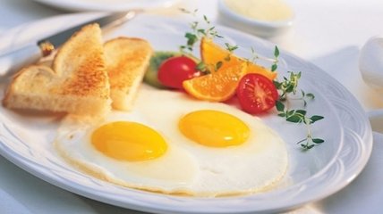 Медики объяснили, для чего нужно ежедневно съедать по два яйца