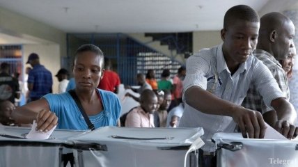 На Гаити завершились президентские и парламентские выборы