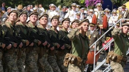 Стало известно, сколько женщин являются участницами боевых действий на Донбассе 