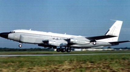 Над Ла-Маншем пропал американский военный самолет