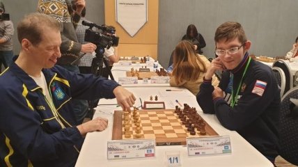 Украинец Ярмонов завоевал "золото" шахматного турнира в Турции