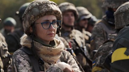 Жінки вже захищають Україну нарівні з чоловіками