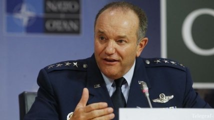 Командующий НАТО предложил вернуть в Европу самолеты-шпионы