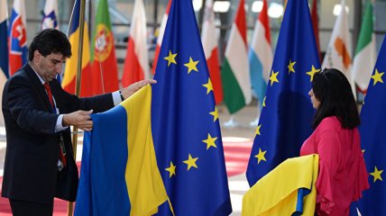 Украина получила статус кандидата в члены в ЕС