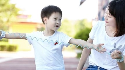 Xiaomi предлагает надевать на детей "наручники"
