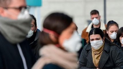 Почти 13,4 тыс. новых больных: в Украине рекордное число заболевших и умерших от коронавируса