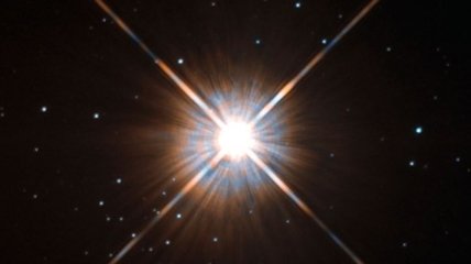 Астрономы запечатлели ближайшую к Земле звезду - Проксиму Центавра