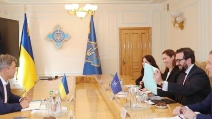 Данилюк проинформировал делегацию НАТО о приоритетах работы СНБО