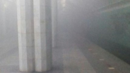 В Харькове станцию метро затянуло дымом: пассажиров эвакуировали