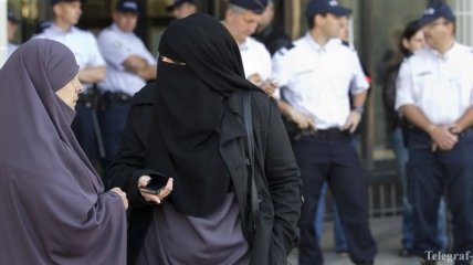 Власти Алжира запретили носить никаб госслужащим