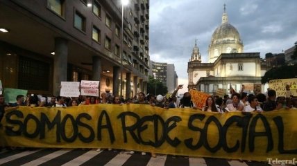 В Бразилии продолжаются массовые акции протеста