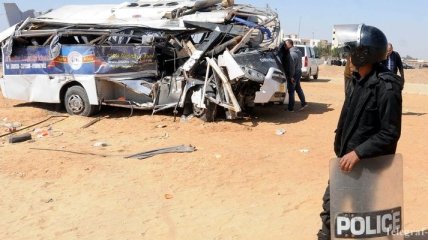 В Египте в результате падения автобуса в канал погибли 35 человек