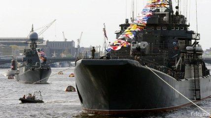 Военные корабли РФ и Китая вышли на учения