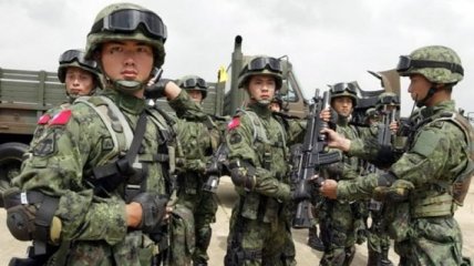 Китай защитит смартфоны своих солдат от утечек информации