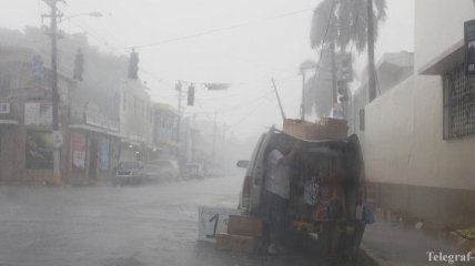 Ураган "Ирма" полностью опустошил остров Барбуда