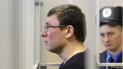 Суд перенес рассмотрение дела Луценко на 10 августа