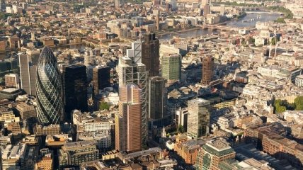 Лондону предсказали потерю титула крупнейшего финансового центра