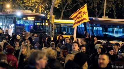 СМИ: в Испании считают, что за протестами в Каталонии стоит РФ
