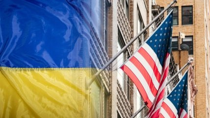 Політичні ігри в США мають тяжкі наслідки для України