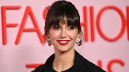 Нина Добрев вышла на связь после операции