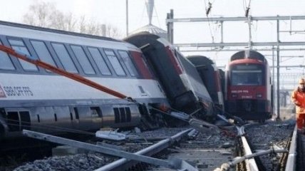 В Швейцарии столкнулись два поезда, есть пострадавшие