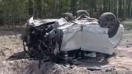 Машина Прилепина после взрыва