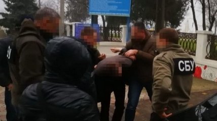 В Херсонской области задержали чиновника ГФС за систематическое получение взяток
