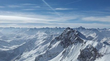 Лавина в Альпах накрыла группу лыжников: есть погибшие 