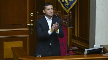 Зеленский обратился к депутатам перед снятием неприкосновенности (Видео)