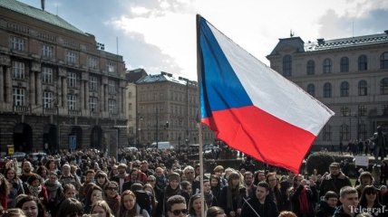 Президента Чехии обвиняют в государственной измене