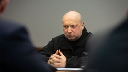 Турчинов поделился мнением о форматах мирной деоккупации Донбасса