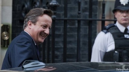 Прохожий напала на премьер- министра Великобритании