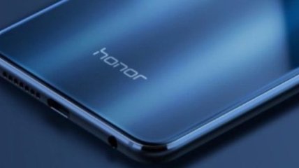 Появились снимки с главными характеристиками нового Huawei Honor Note 10 