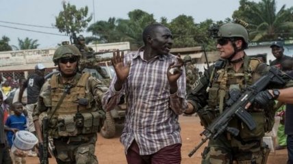 Франция направляет военный контингент в Африку