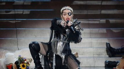 "Сейчас я не больна!": Мадонна считает, что переболела коронавирусом