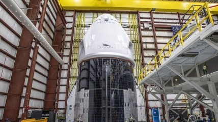 Crew Dragon уже на старте: SpaceX готовится запустить корабль с экипажем в космос