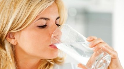 Употребление большого количества воды может навредить здоровью